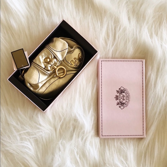Juicy Couture Handbags - NWT JUICY CLUTCH
